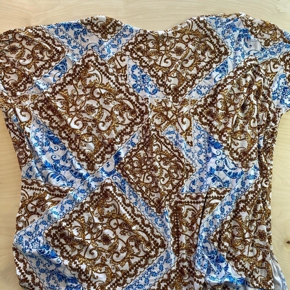 Rouge Collection Short Sleeve Cardigan O/S (DR) - Picture 7 of 7